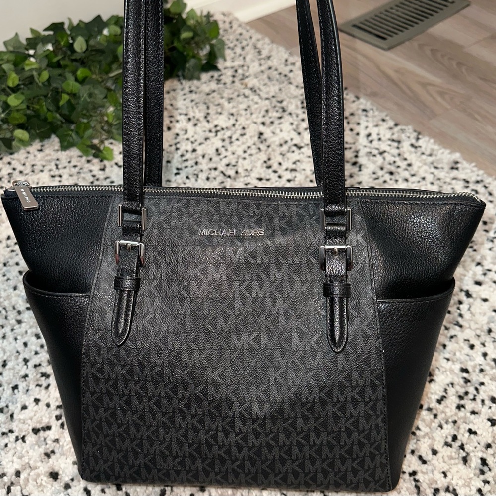 Black Michael Kors Charlotte Tote
